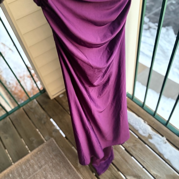 🆕 ✨ B. Darlin Plum One Shoulder Ruched Long Social Gown Size 0 Party Chic Prom - Picture 9 of 17